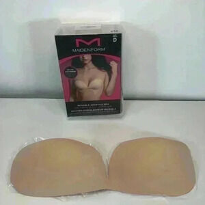 Maidenform Invisible Adhesive Bra Size D New In Open Box Multi wear Beige Cups